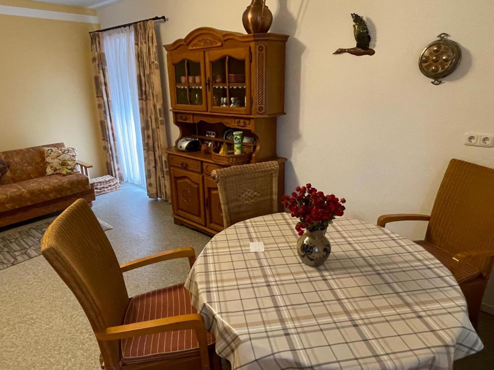 Schoene Ferienwohnung In Bahnhofsnaehe Fuer Urlaub, Studium Oder Arbeit Деггендорф Экстерьер фото